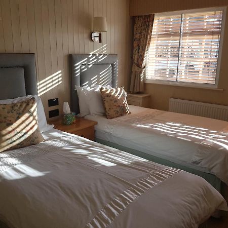 Red Cow Nantwich Bed & Breakfast Крю Екстериор снимка