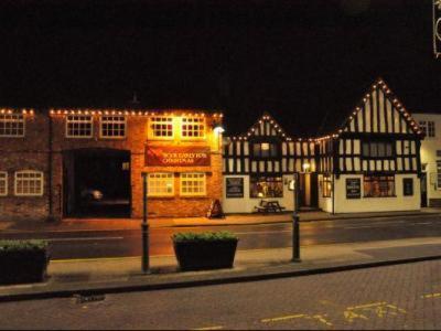 Red Cow Nantwich Bed & Breakfast Крю Екстериор снимка