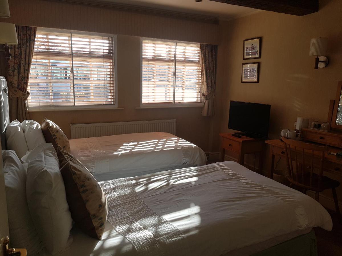 Red Cow Nantwich Bed & Breakfast Крю Екстериор снимка